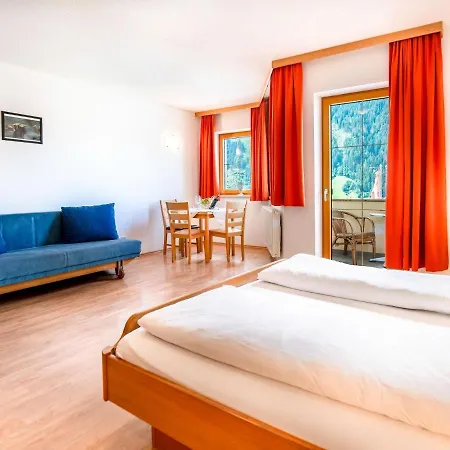 Lovely Apartment In Neustift Im Stubaital With Mountain View Extérieur photo
