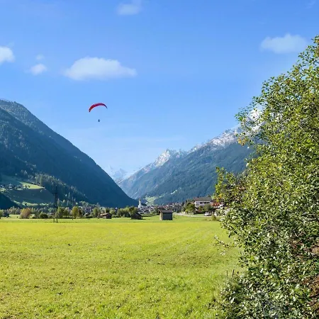 Lovely Apartment In Neustift Im Stubaital With Mountain View Extérieur photo